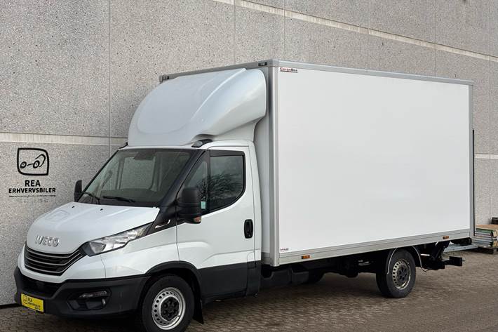 Hvid Iveco Daily fra 2023