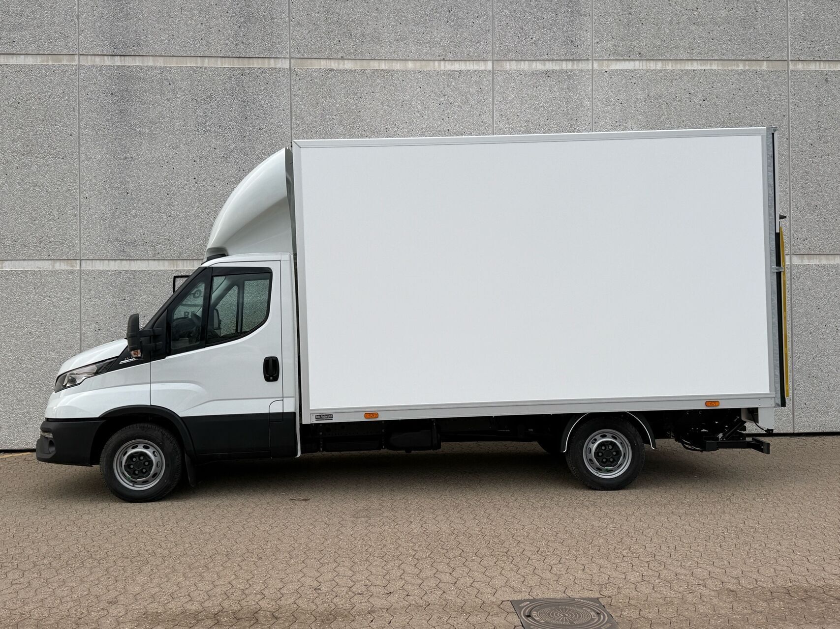 Iveco Daily 3,0 35S18 4100mm D 180HK Ladv./Chas. 8g Aut.