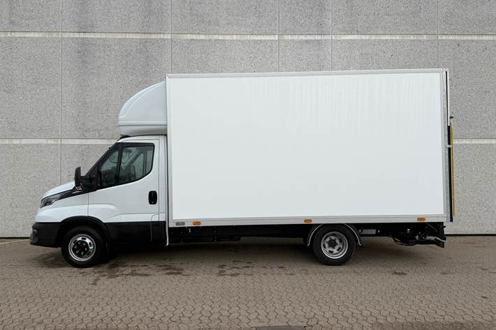 Hvid Iveco Daily fra 2026