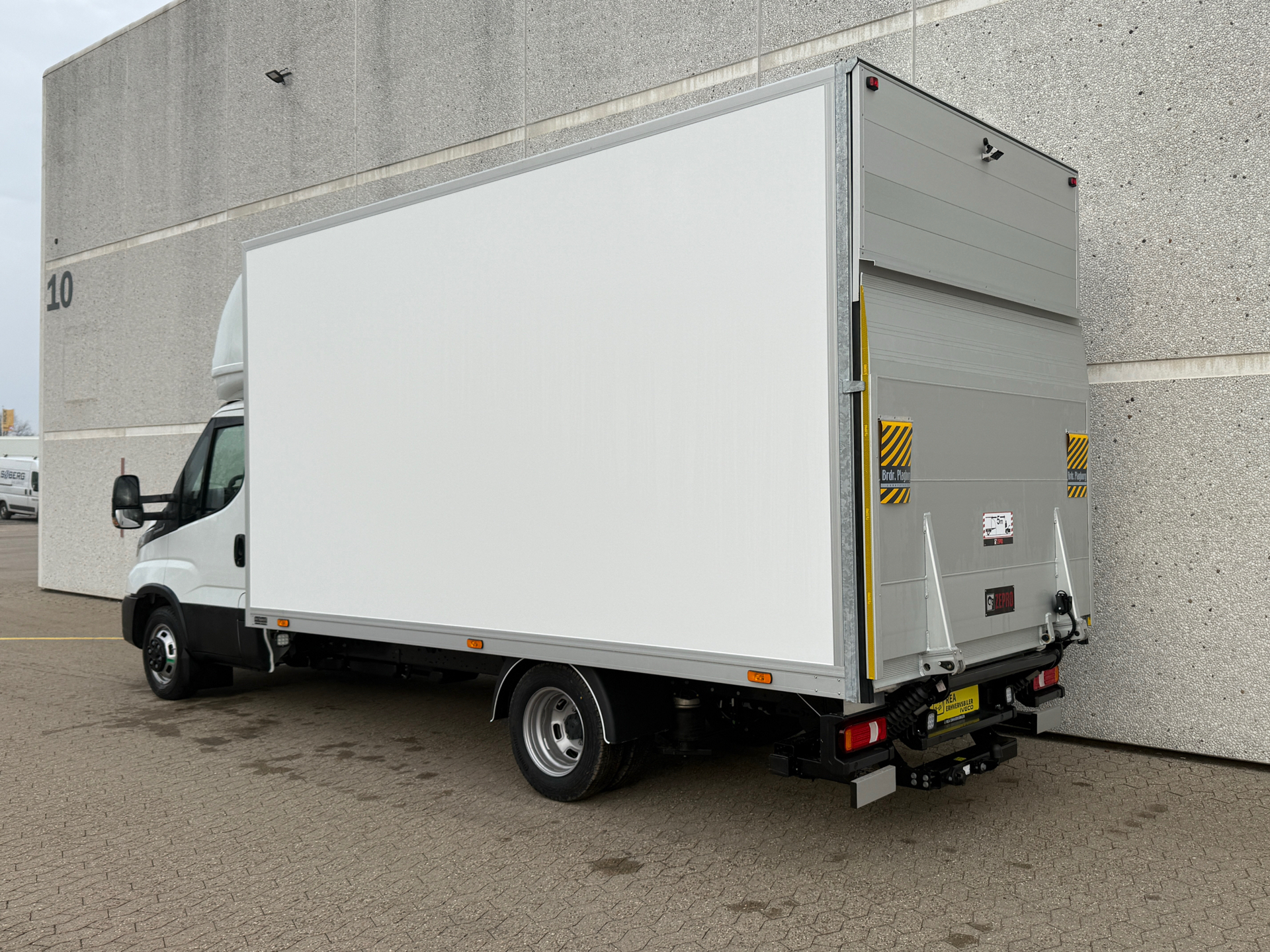 Hvid Iveco Daily fra 2026