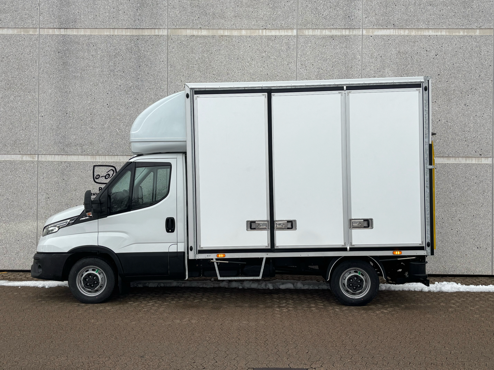 Iveco Daily 3,0 35S18 3750mm D 180HK Ladv./Chas. 8g Aut.