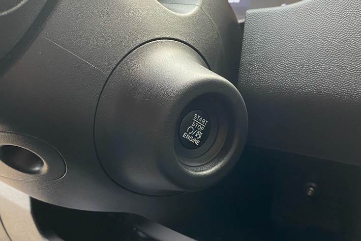 Sort Fiat Ducato fra 2025