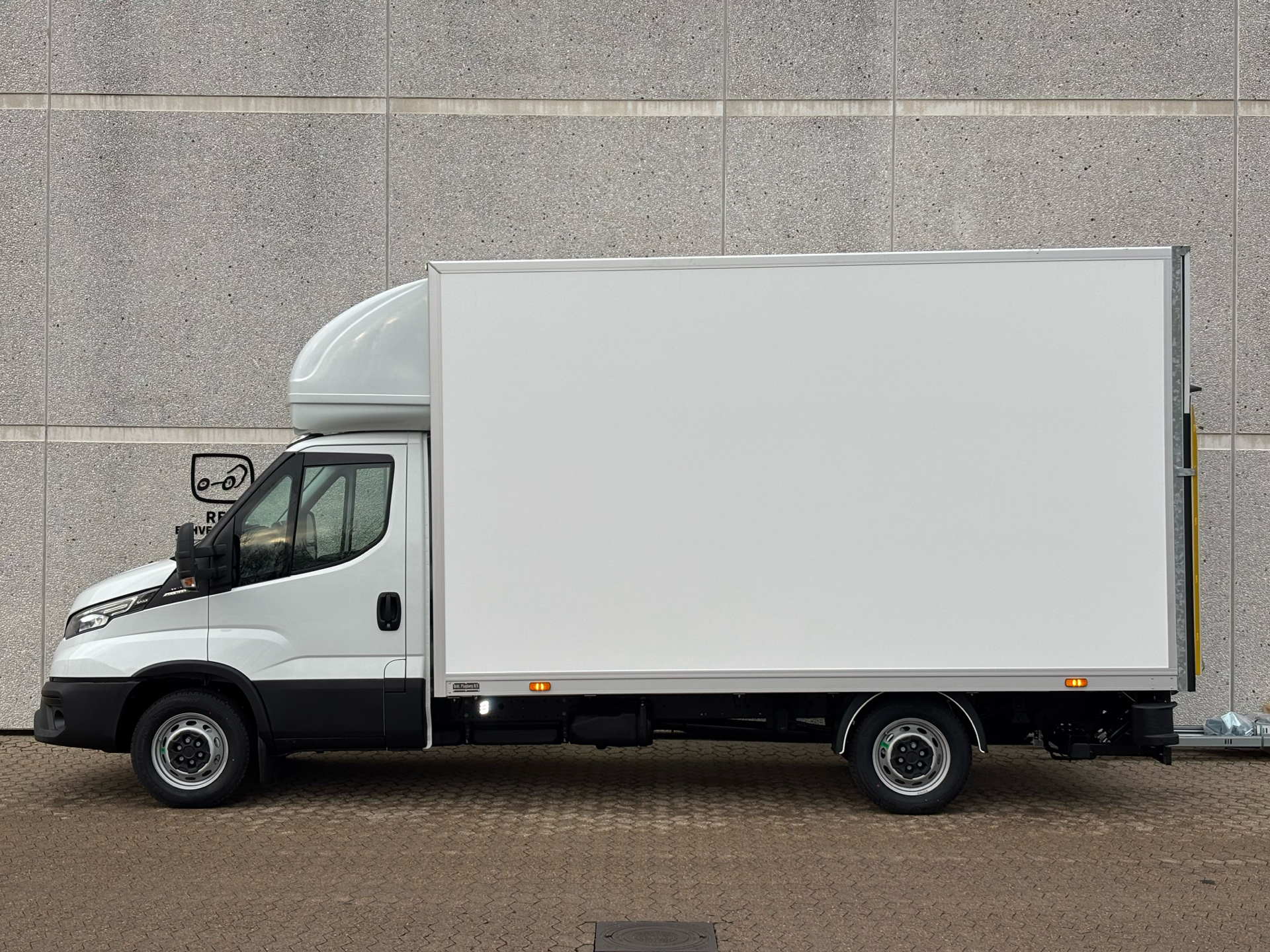 Iveco Daily 3,0 35S18 4100mm D 180HK Ladv./Chas. 8g Aut.