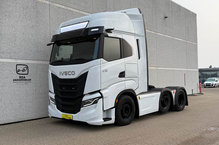 Hvid Iveco S-Way fra 2025