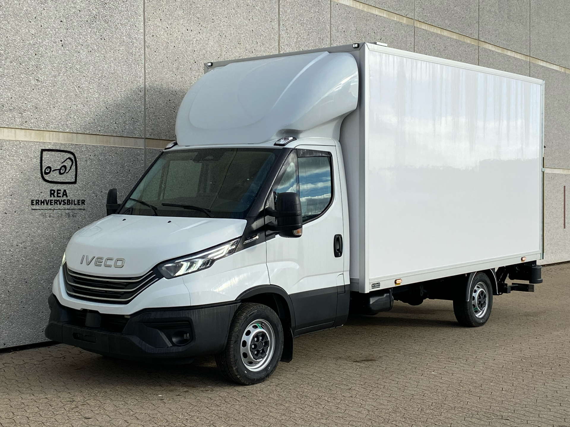 Iveco Daily 3,0 35S18 4100mm D 180HK Ladv./Chas. 8g Aut.