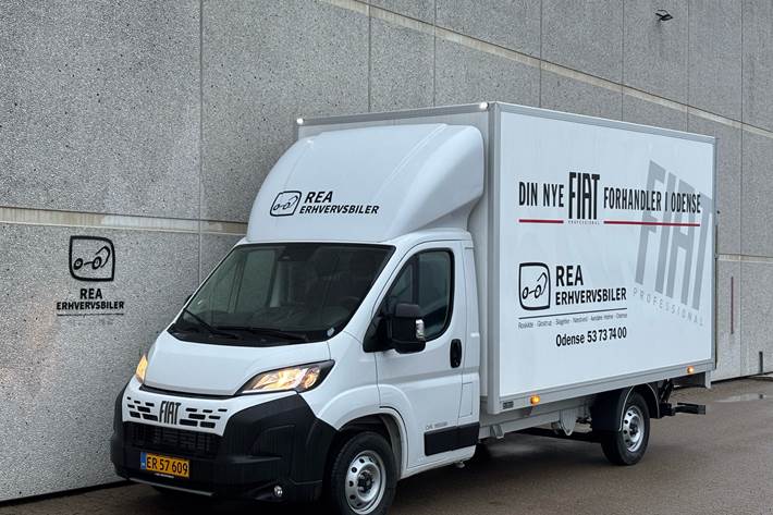 Hvid Fiat Ducato Maxi fra 2026 set udefra