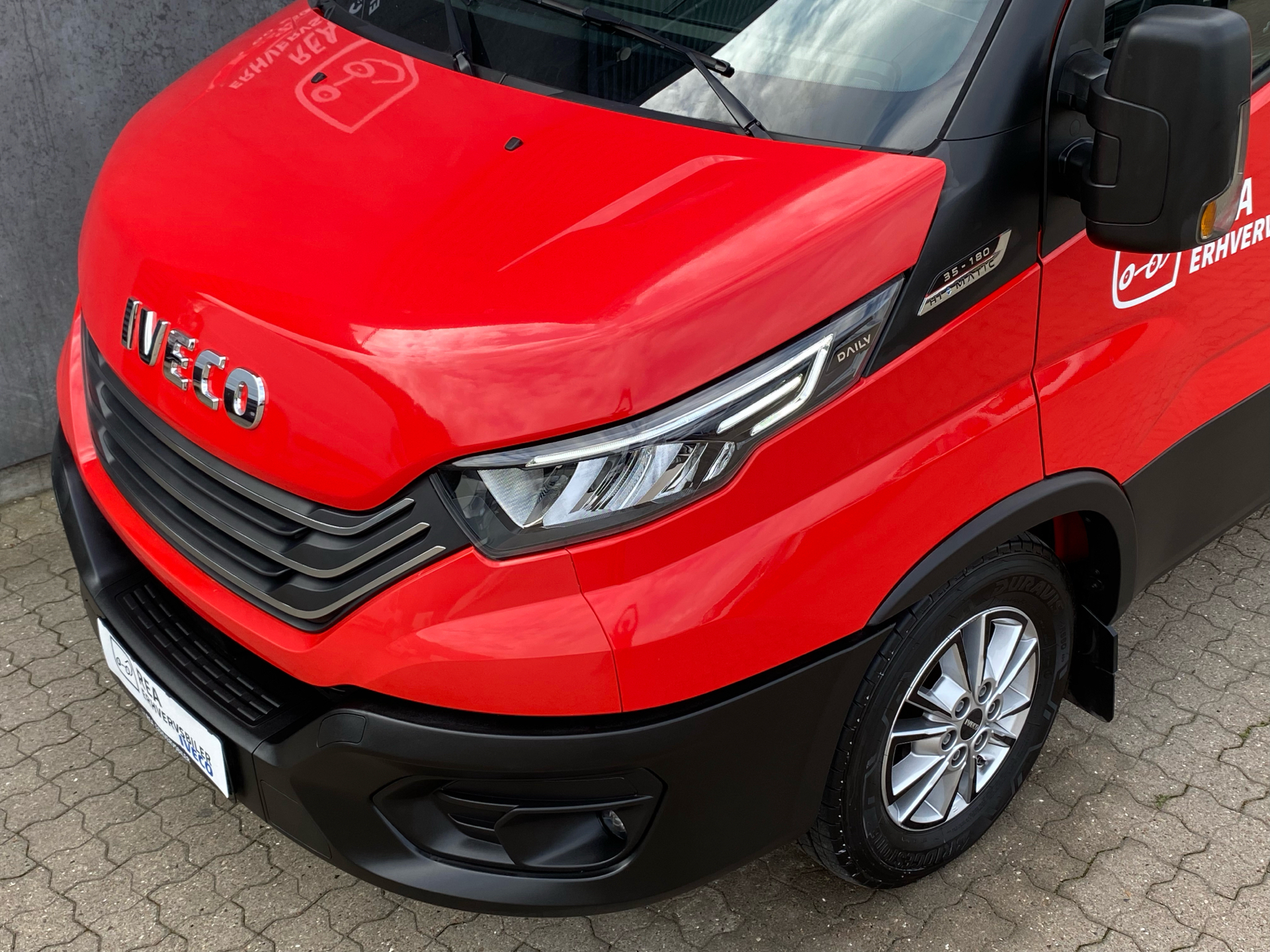 Iveco Daily 3,0 35S18 9m3 D 180HK Van 8g Aut.