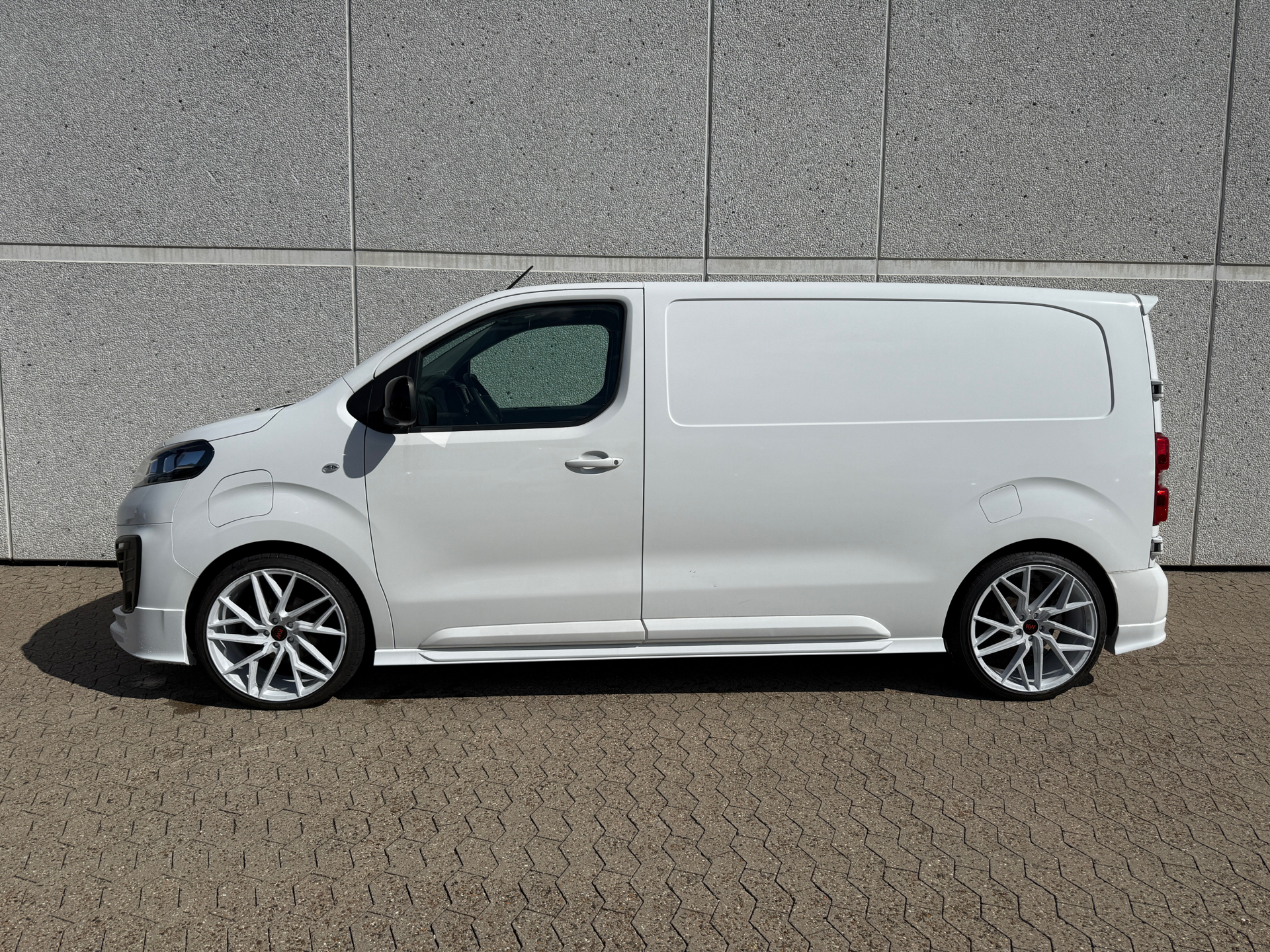 Fiat E-Scudo L2H1 EL Lounge 136HK Van Aut.