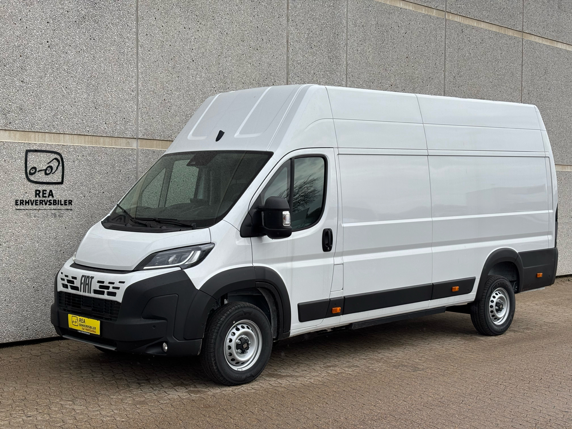 Fiat E-Ducato 42M L4H3 EL Pro 279HK Van Aut.