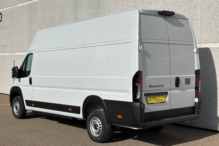 Hvid Fiat E-Ducato fra 2026