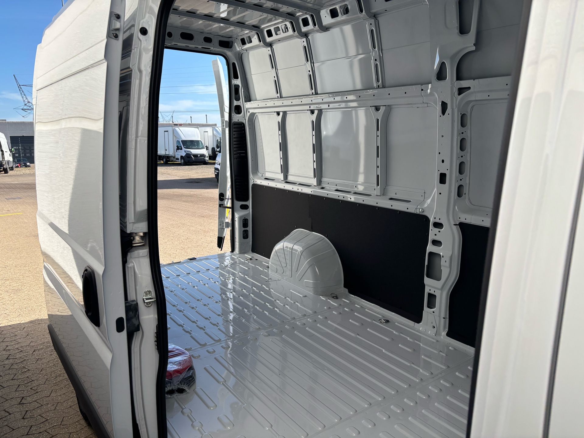 Hvid Fiat E-Ducato fra 2026