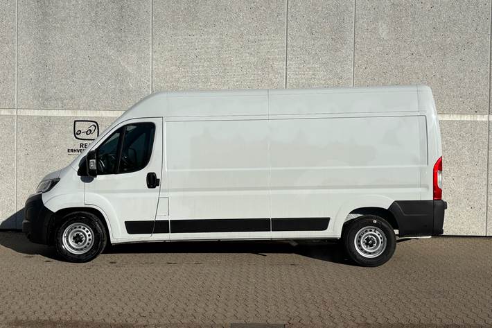 Hvid Fiat Ducato fra 2026