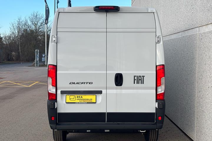 Hvid Fiat Ducato fra 2026