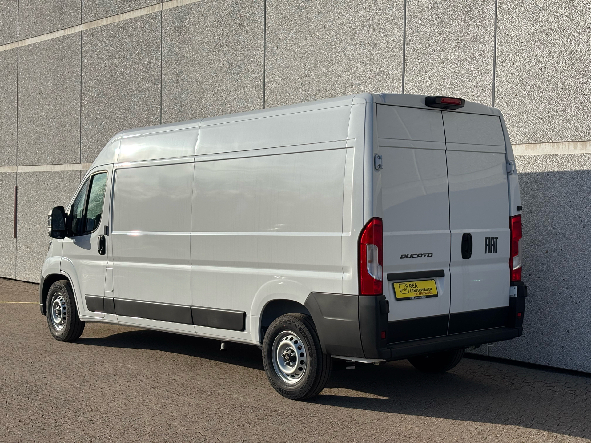 Hvid Fiat Ducato fra 2026