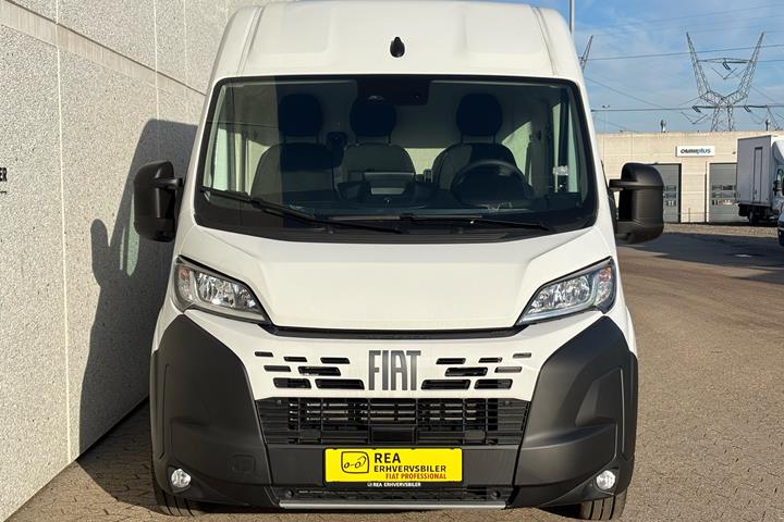 Hvid Fiat Ducato fra 2026