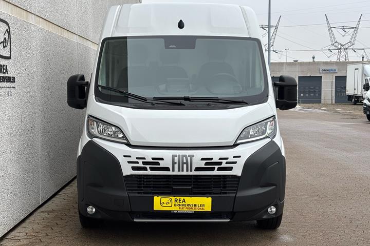 Hvid Fiat Ducato fra 2026