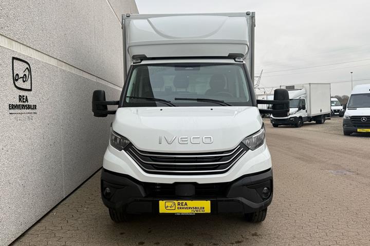Hvid Iveco Daily fra 2026