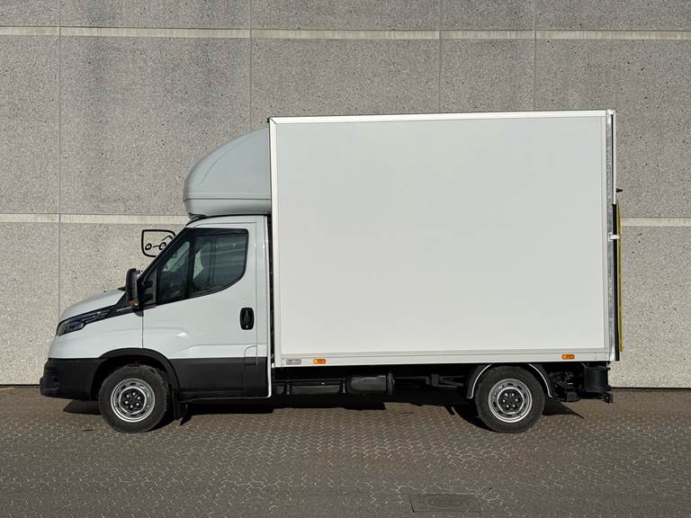 Iveco Daily 3,0 35S18 3750mm D 180HK Ladv./Chas. 8g Aut.