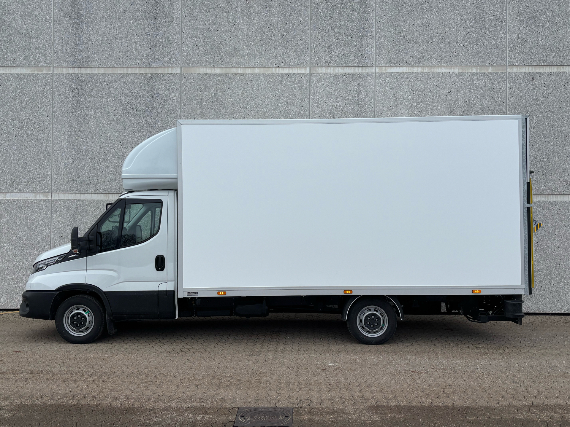 Iveco Daily 3,0 35S18 4800mm D 176HK Ladv./Chas. 8g Aut.