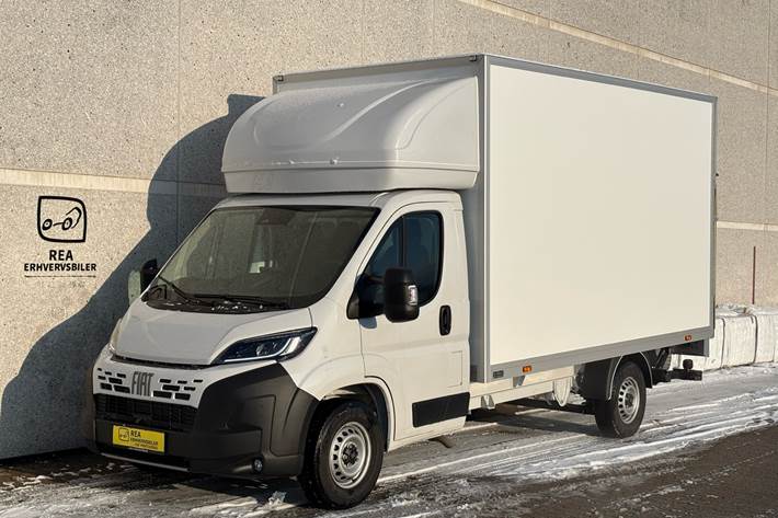 Hvid Fiat Ducato fra 2025