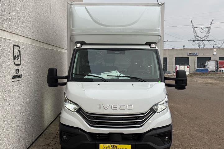 Hvid Iveco Daily fra 2026