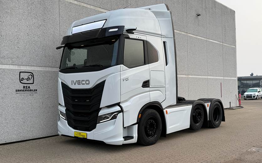 Iveco S-Way D AS440S49-E6e Twinsteer 530HK 12g Aut.