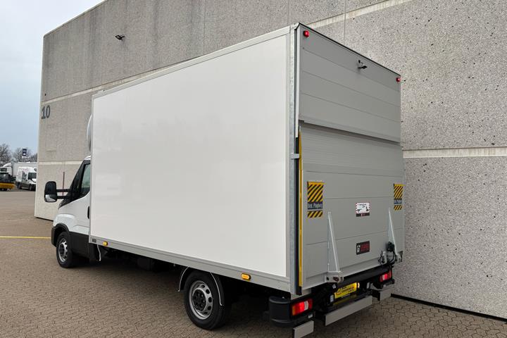 Hvid Iveco Daily fra 2026