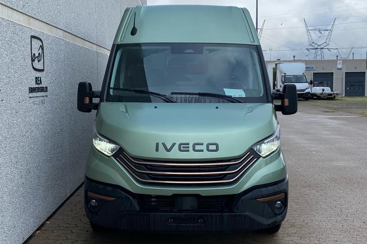 Grøn Iveco Daily fra 2025