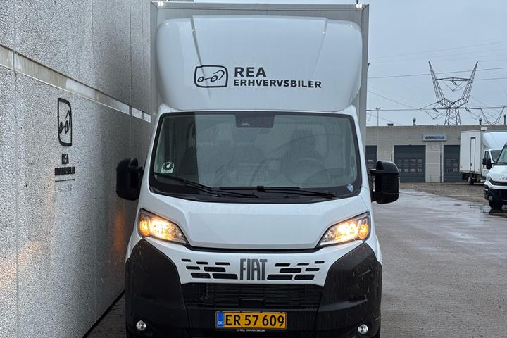 Hvid Fiat Ducato Maxi fra 2026