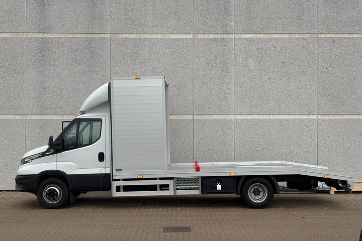 Hvid Iveco Daily fra 2026