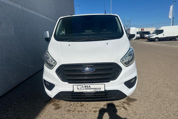 Hvid Ford Transit Custom fra 2018
