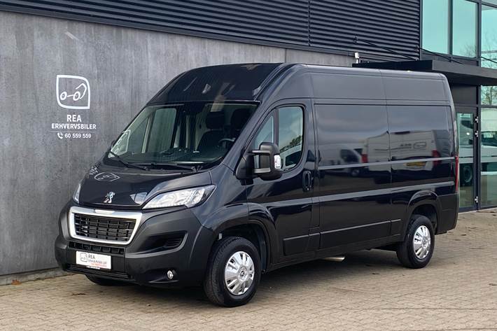 Sort Peugeot Boxer fra 2023
