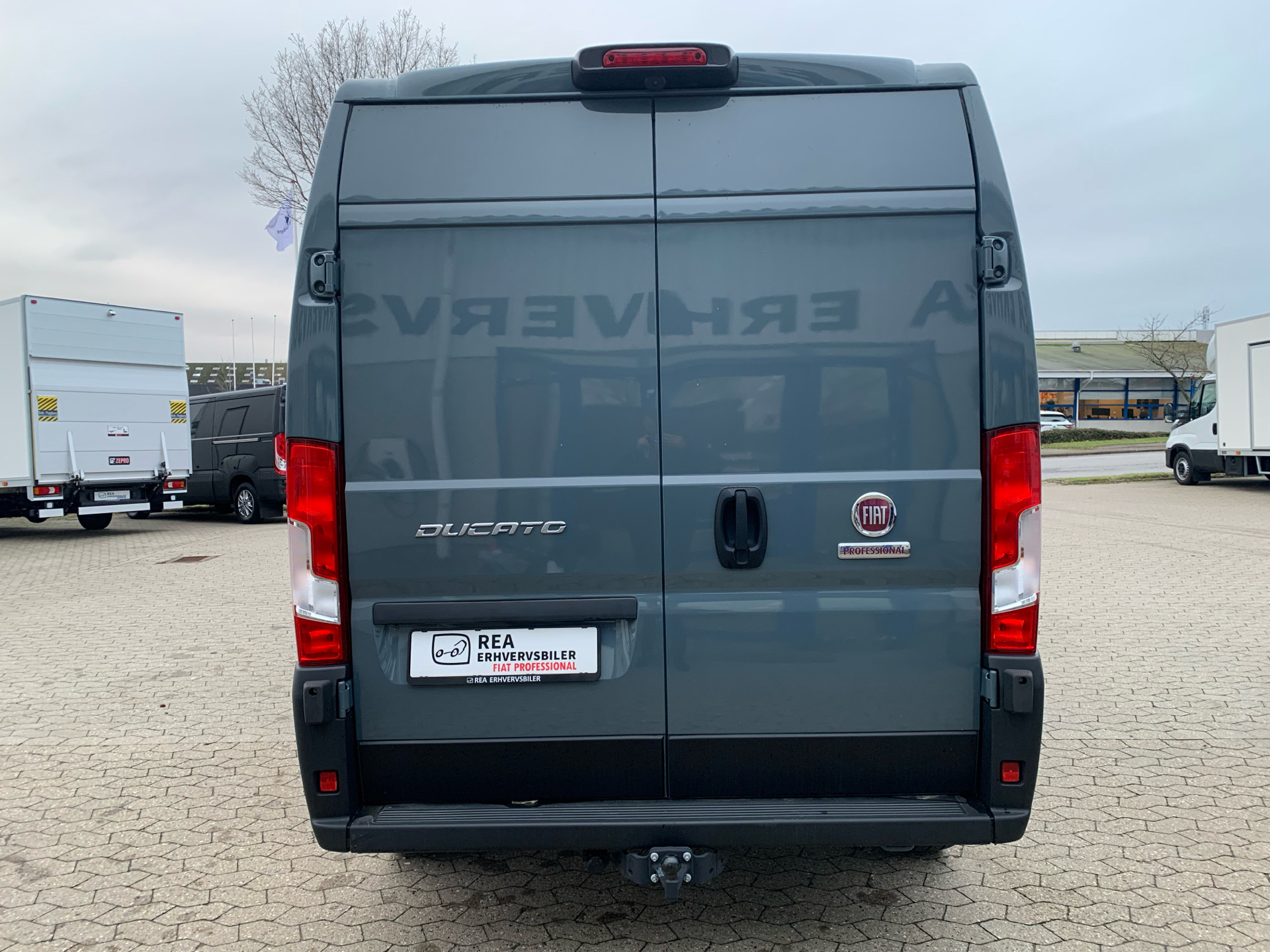 Sort Fiat Ducato fra 2023