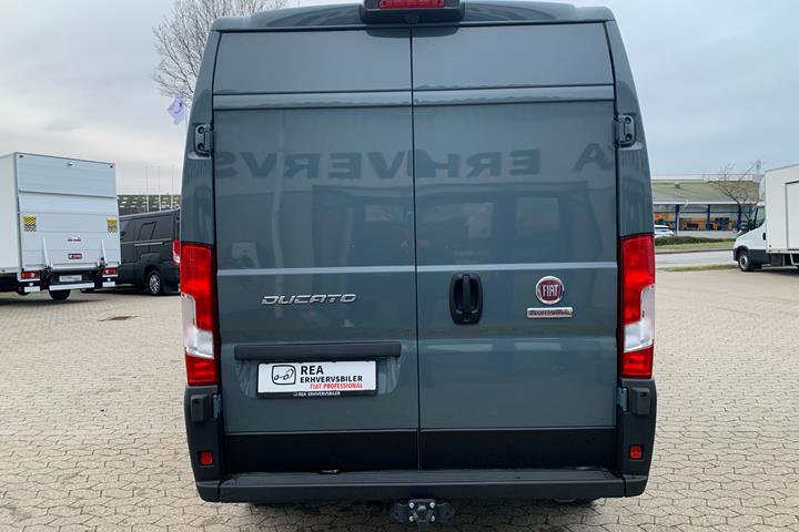 Sort Fiat Ducato fra 2023
