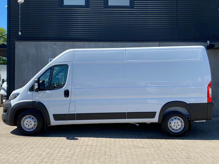 Peugeot Boxer 2,2 435 L3H2 BlueHDi Premium 165HK Van 6g