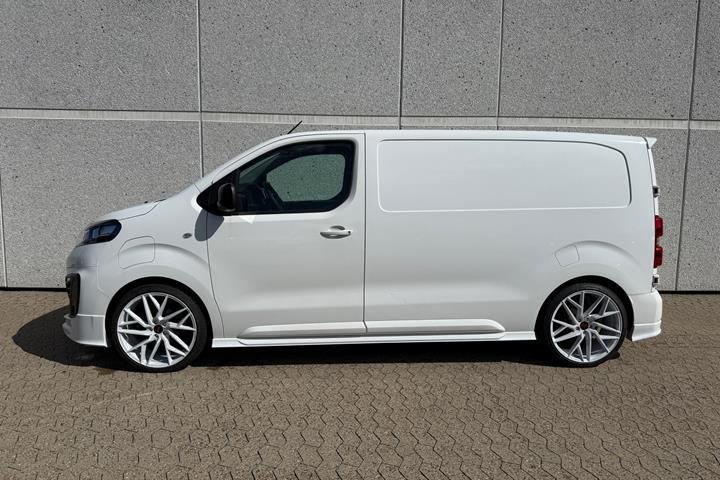 Hvid Fiat E-Scudo fra 2022
