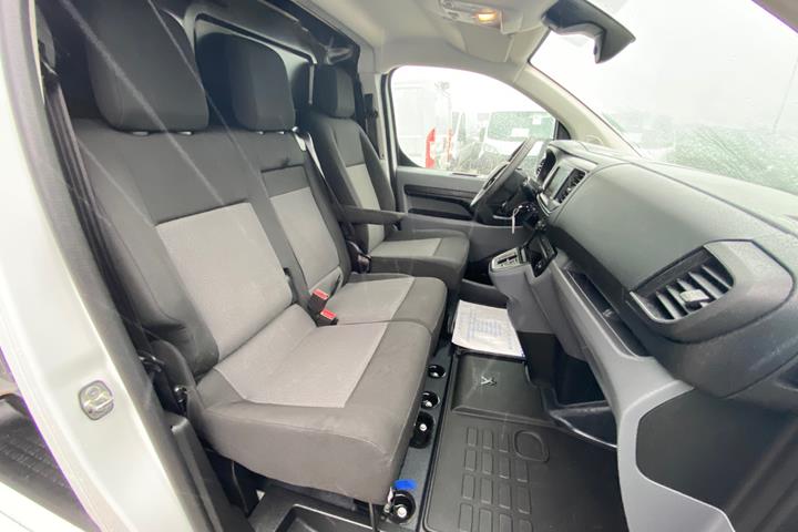 Hvid Fiat E-Scudo fra 2022