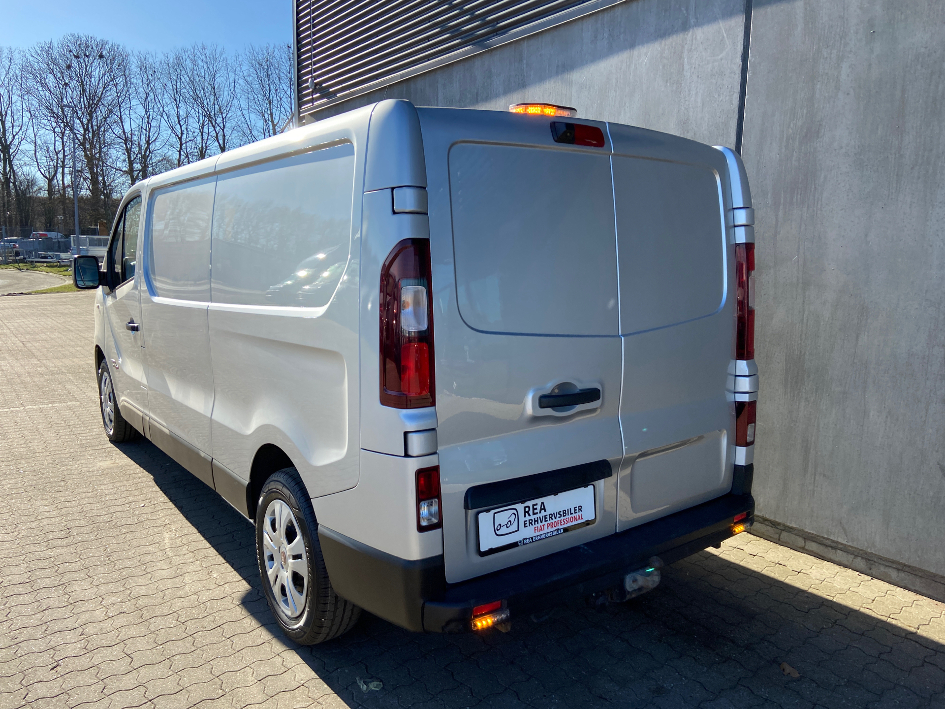 Sølv Fiat Talento fra 2017