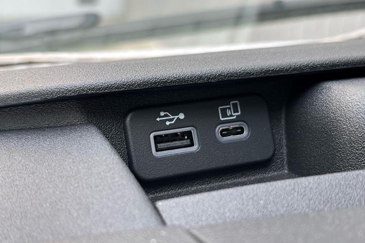 Hvid Iveco eDaily fra 2025