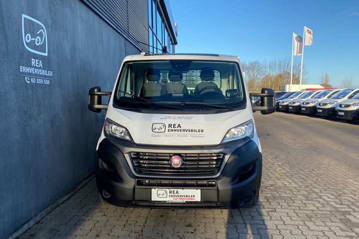 Hvid Fiat E-Ducato fra 2022