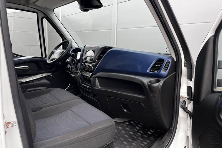 Hvid Iveco Daily fra 2017
