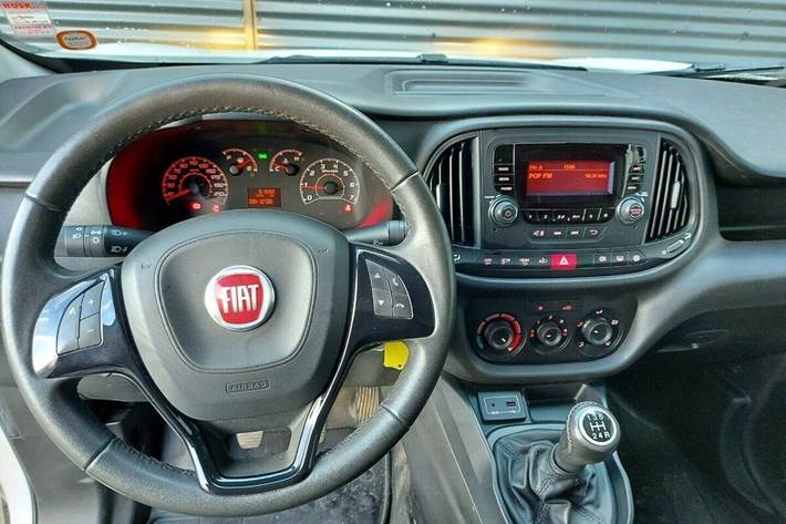 Hvid Fiat Doblò fra 2016
