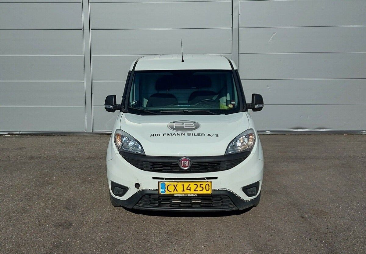 Hvid Fiat Doblò fra 2016