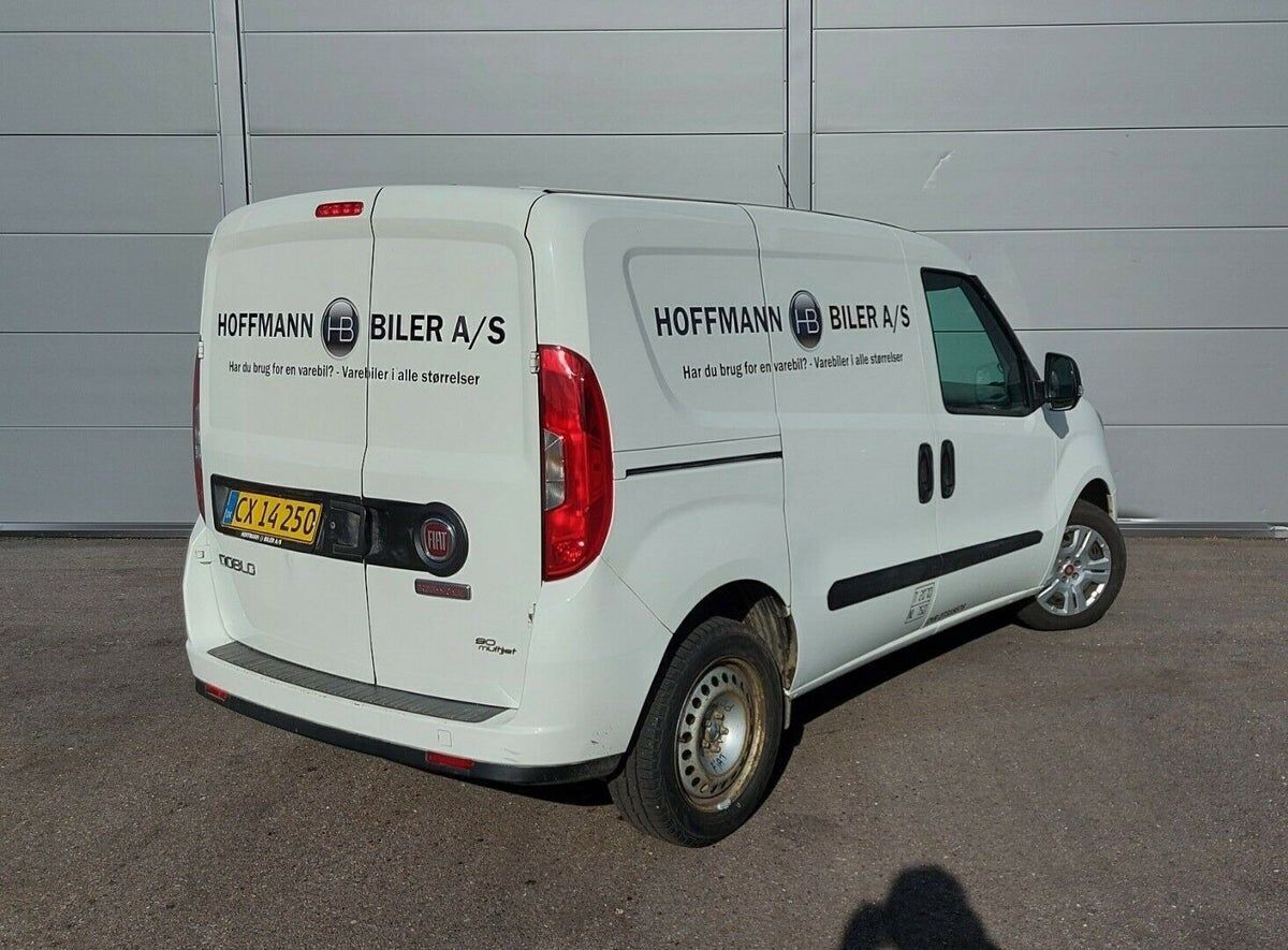 Hvid Fiat Doblò fra 2016
