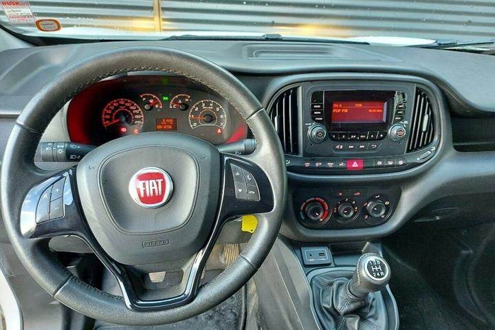 Hvid Fiat Doblò fra 2016