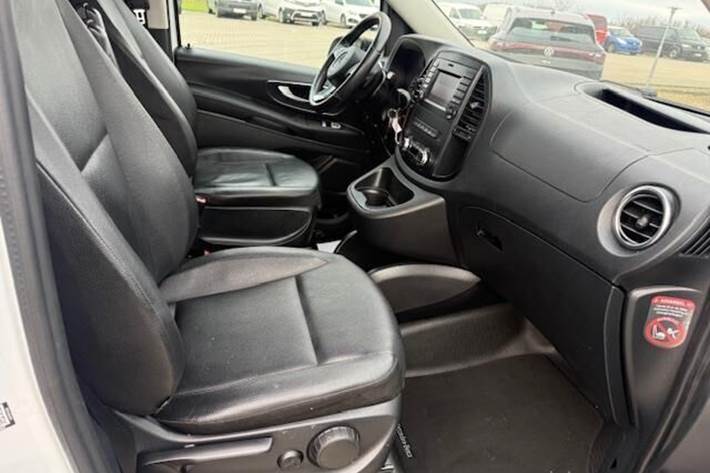 Hvid Mercedes Vito fra 2017