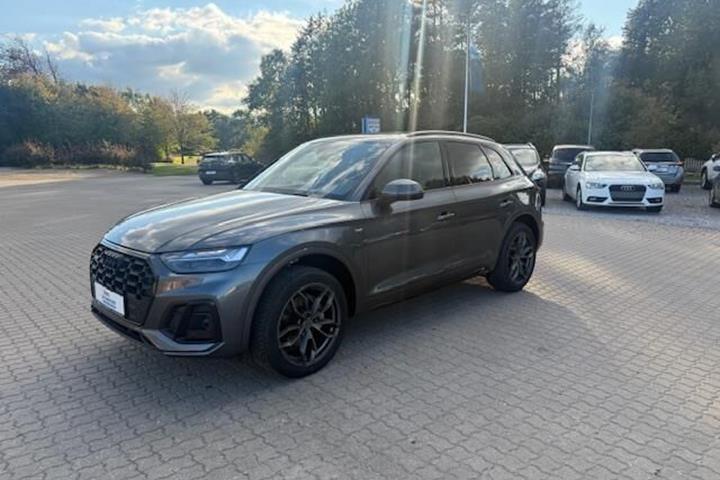 Grå Audi Q5 fra 2022