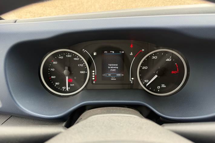 Hvid Hyundai i10 fra 2015