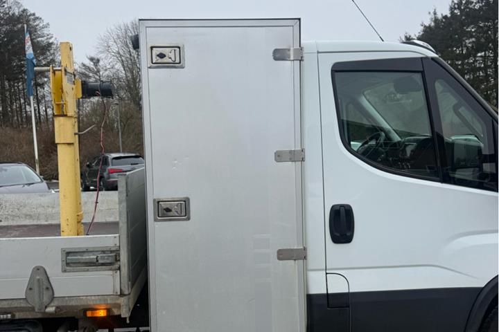 Hvid Iveco Daily fra 2021