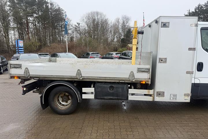 Hvid Iveco Daily fra 2021
